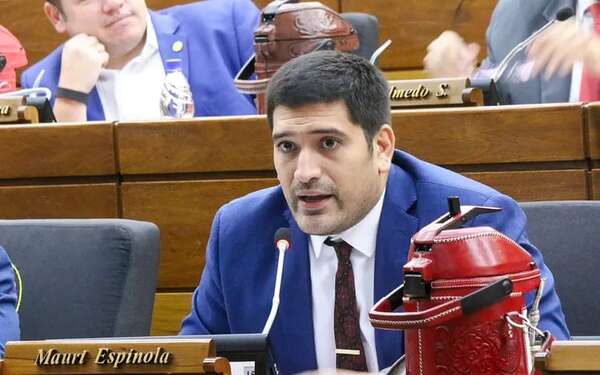Piden que Itaipú informe si se está cumpliendo con el no pago de salario a consejeros que son ministros - Política - ABC Color