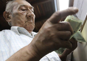Programa de Adultos Mayores no tendrá interrupción por cambio de ministerio