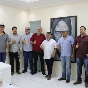 2 de Mayo y la Organización Carlos Bernardo Firmaron convenios