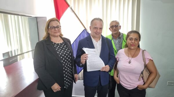 Alliana, Latorre, Ovelar y otros, denunciados ante la Fiscalía por caso «nepobabies»