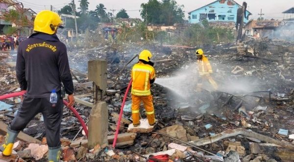 Al menos 20 muertos en Tailandia por explosión en fábrica - ADN Digital