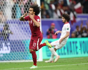 Versus / Catar es el primer clasificado a los octavos de final en "su" Copa de Asia
