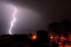 Aviso meteorológico por tormentas alcanza a tres departamentos  - Clima - ABC Color