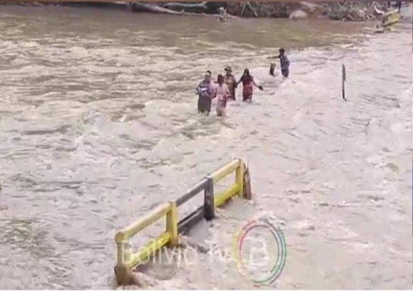 Reportan 5 muertos y 900 familias afectadas por las lluvias en Bolivia