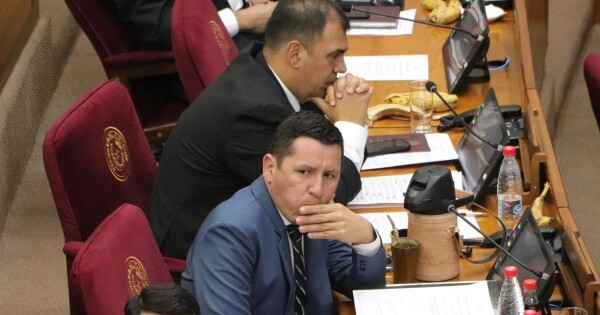 Chaqueñito dice que el cartismo le pone asesores y le dicen qué proyectos tiene que votar
