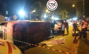 Hombre muere arrollado tras tirarse frente a un automóvil