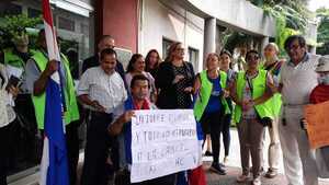 Ofrecen pruebas de despilfarro en el Congreso