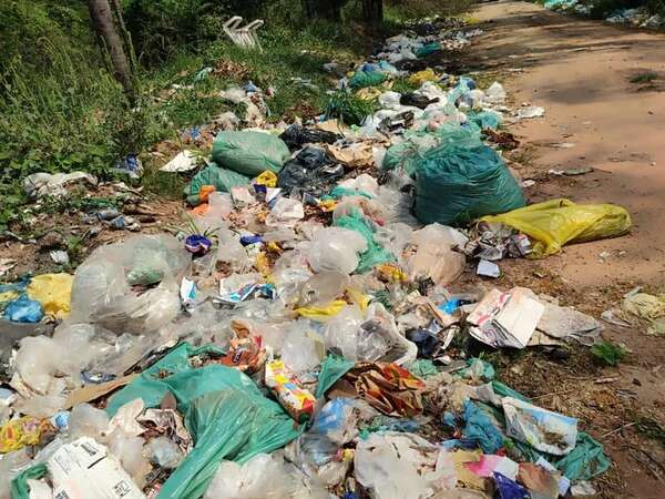 San Bernardino está repleta de basura y empresa recolectora cobra por trabajos que no se realiza - Nacionales - ABC Color