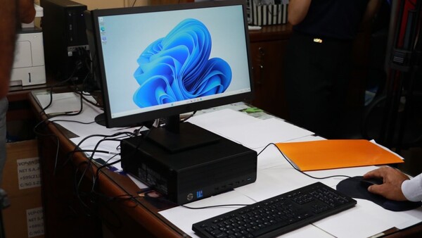 Tras críticas, el Senado cancela la compra de costosas computadoras