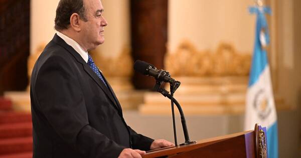 La Nación / EE. UU. sancionó al expresidente de Guatemala