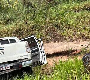 Sube a dos los fallecidos en caída de camioneta al costado de una ruta en Bella Vista - Radio Imperio 106.7 FM