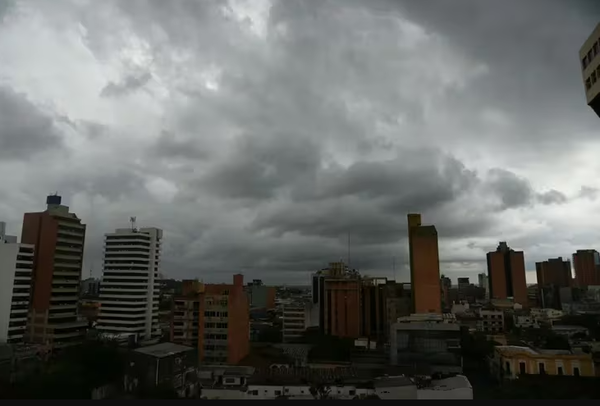 Jueves caluroso, húmedo y cielo parcialmente nublado anuncian desde Meteorología - trece