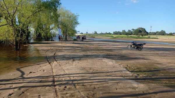 Cierran playa de Pilar, pero no por las pirañas
