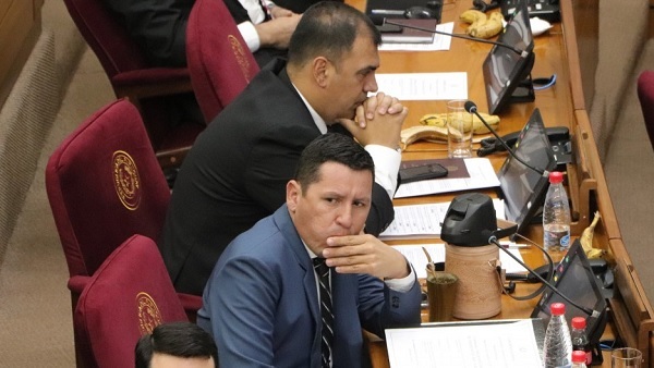 Chaqueñito dice que el cartismo le pone asesores y le dicen qué proyectos tiene que votar