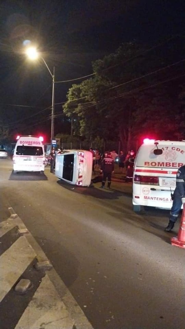 UN HOMBRE FUE ATROPELLADO Y ARRASTRADO VARIOS METROS, TESTIGOS AFIRMAN QUE SE ARROJÓ FRENTE AL VEHÍCULO - La Voz del Norte