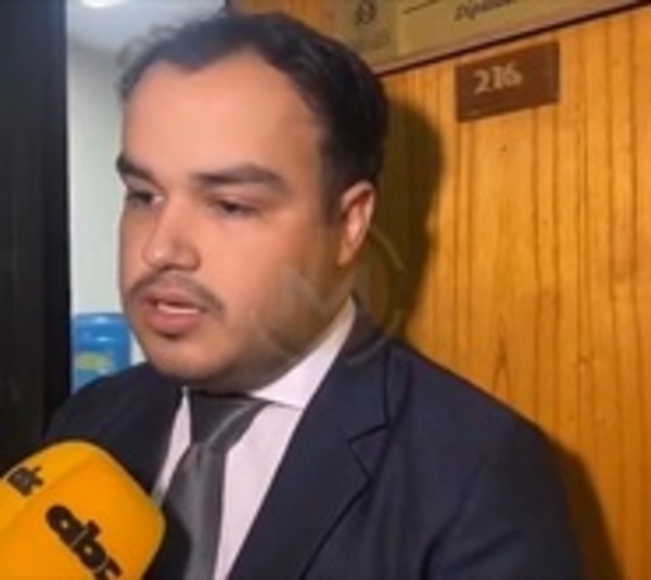 Orlando Arévalo tiene de asesor a su yerno en Diputados - Paraguay.com