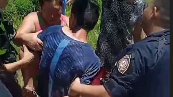 Mujer asegura que un “chespirito” convirtió su vida en un infierno