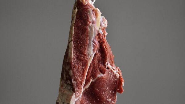 Imputan y ordenan prisión de ciudadano argentino por robar carne