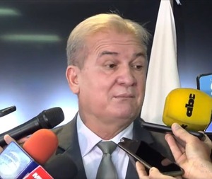 Fiscal General defiende gestión ante denuncias de nepotismo tras ser tildado de tibio