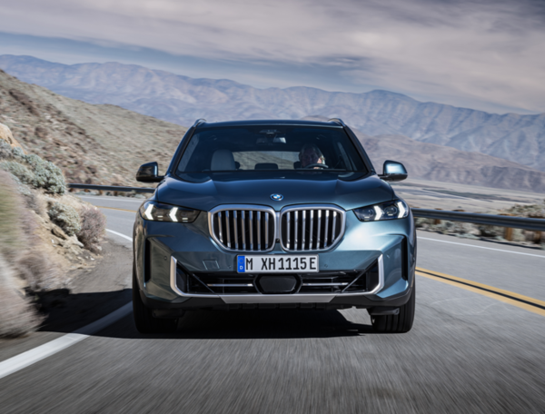 BMW, liderazgo sostenible en el sector premium.