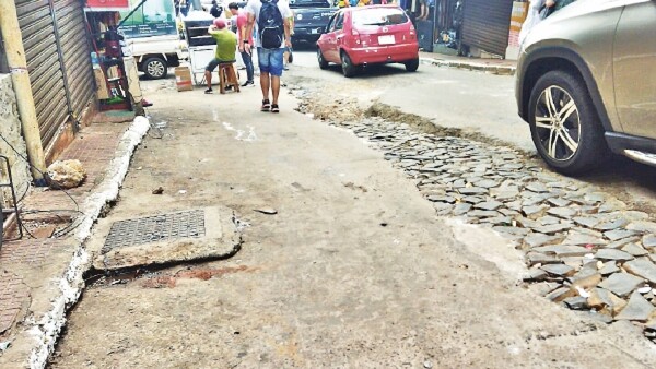 En CDE, urgen reparar calles y terminar con los casos de estafas