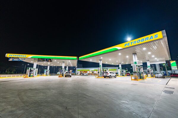 Descuentos exclusivos en combustibles de Petrobras Premmia y Banco GNB a sus clientes - Unicanal