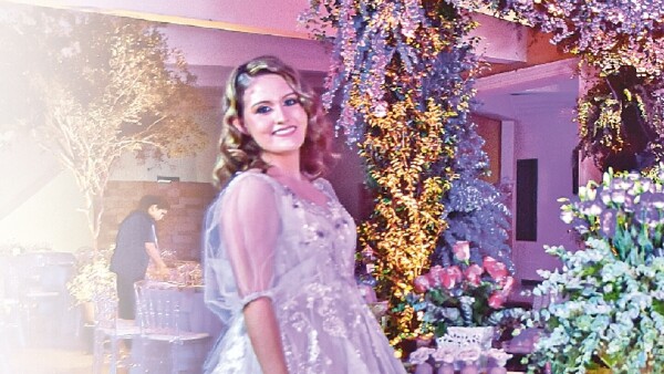 Violeta Melgarejo festejó sus 15 años