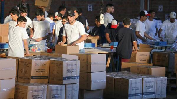Diputado alega “coincidencia” en pase a HC y adjudicación de kits