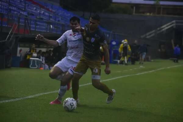 Ameliano y Nacional ponen en marcha el campeonato 2024 - Fútbol - ABC Color