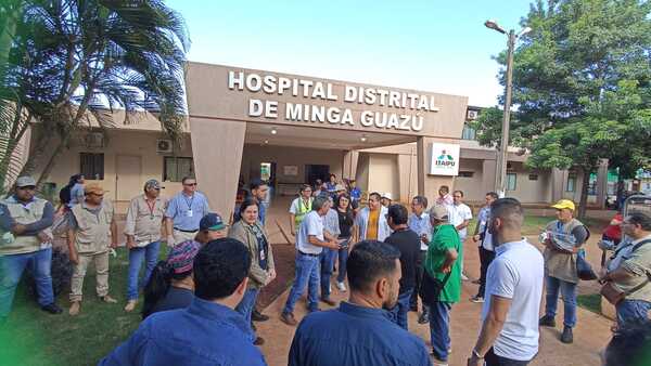 En Minga Guazú buscan eliminar criaderos de mosquitos a través de minga ambiental - La Clave