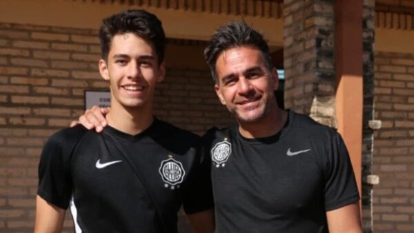Un homenaje póstumo a Iván Almeida con su hijo en cancha