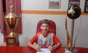 Hernandariense firma por General Caballero