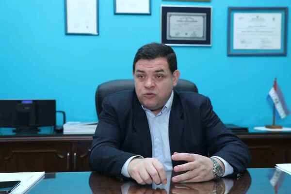 Pedirán juicio a subcontralor por blanqueo a funcionario en favor de Kattya