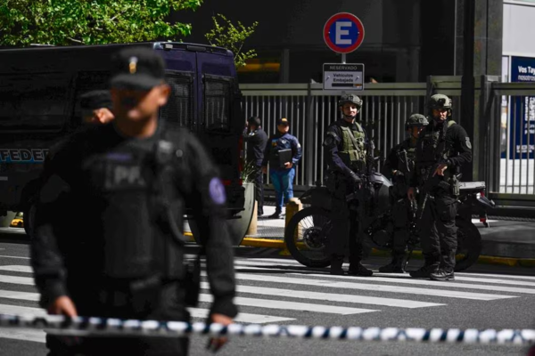 Peluquera paraguaya acusada de liderar grupo que invadió terreno y generó 5 muertos en Argentina