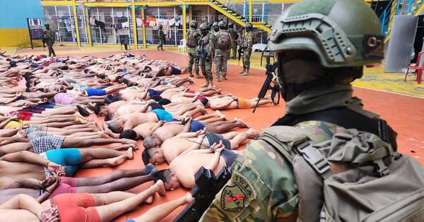 La Nación / Militares intervienen cárcel de Guayaquil tras asesinato de fiscal