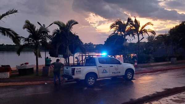 Hombre desaparece en aguas del río Acaray en Ciudad del Este