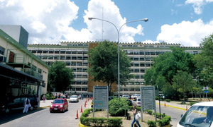 Se espera más de medio año para cita de endoscopía en el IPS