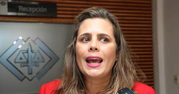 Diario HOY | Lo que le faltaba a opositores, Kattya la ‘mesías’; “Si a mi me arrodillan, la oposición no existe”