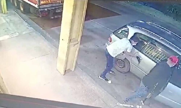 Asaltan a distribuidora de pollos y se llevan G. 20 millones en Ciudad del Este – Prensa 5