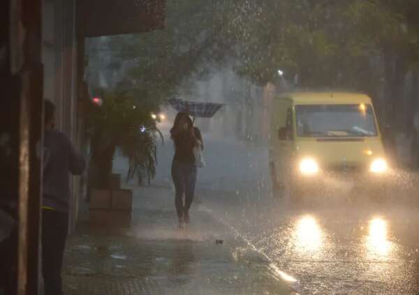 Los cinco departamentos donde se esperan tormentas en la tarde de este viernes - Clima - ABC Color