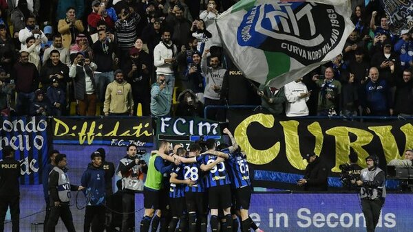 Inter golea a Lazio y avanza a la final de la Supercopa Italia