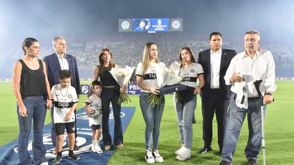 Emotivo homenaje a la memoria de Iván Almeida