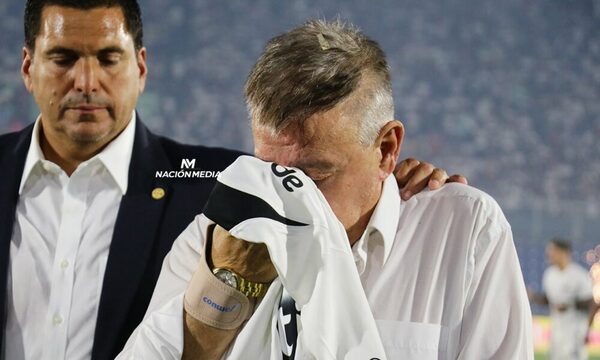 (GALERIA). ¡Sin palabras! Emotivo homenaje a Iván Almeida quebró a sus familiares
