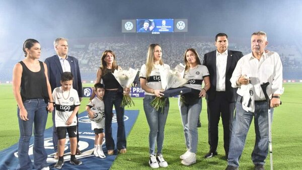 Emotivo homenaje a la memoria de Iván Almeida