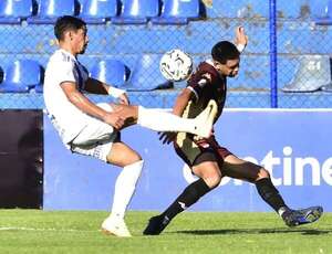 Torneo Apertura: La “V”, con el pie derecho - Fútbol - ABC Color