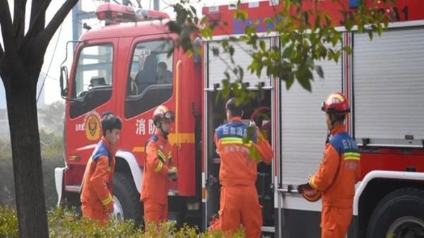 Trece muertos por un incendio en una escuela de China - .::Agencia IP::.