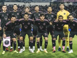 Versus / El Inter Miami y Messi fueron célebres visitantes en El Salvador