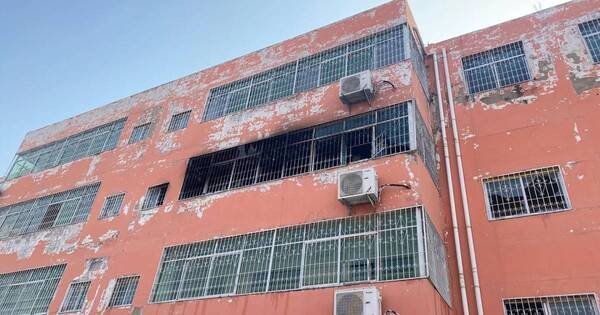 La Nación / Incendio en dormitorio escolar de China deja 13 muertos