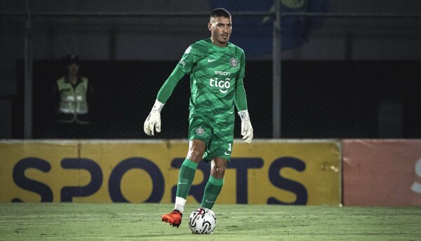 Versus / Olimpia: ¿Por qué Arce prefirió a Olveira antes que Juan Espínola?