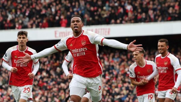 Arsenal recupera altura